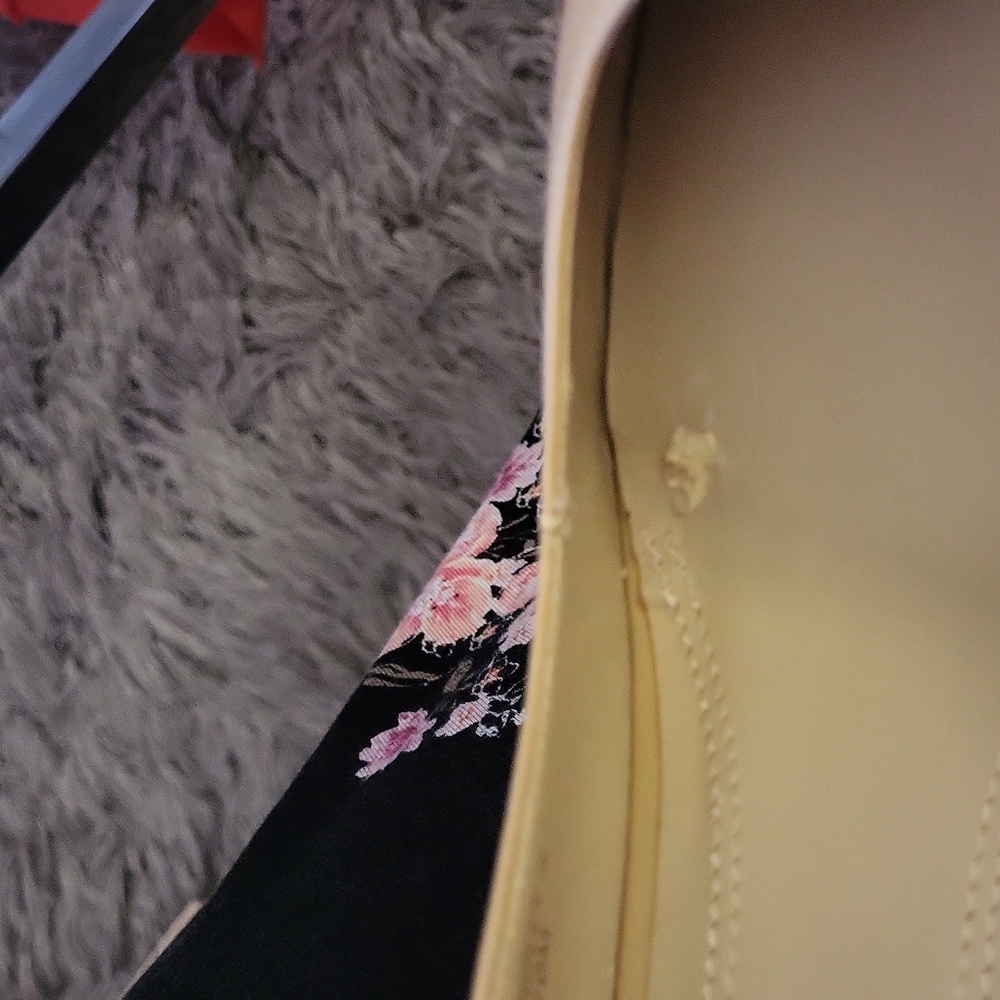Shoes - Picture 3 of 5